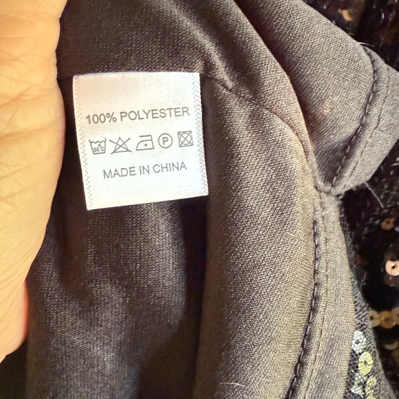 Like NEW JESS LEA in the spot light sequin Game Day top. Size Large women’s. - Picture 6 of 10